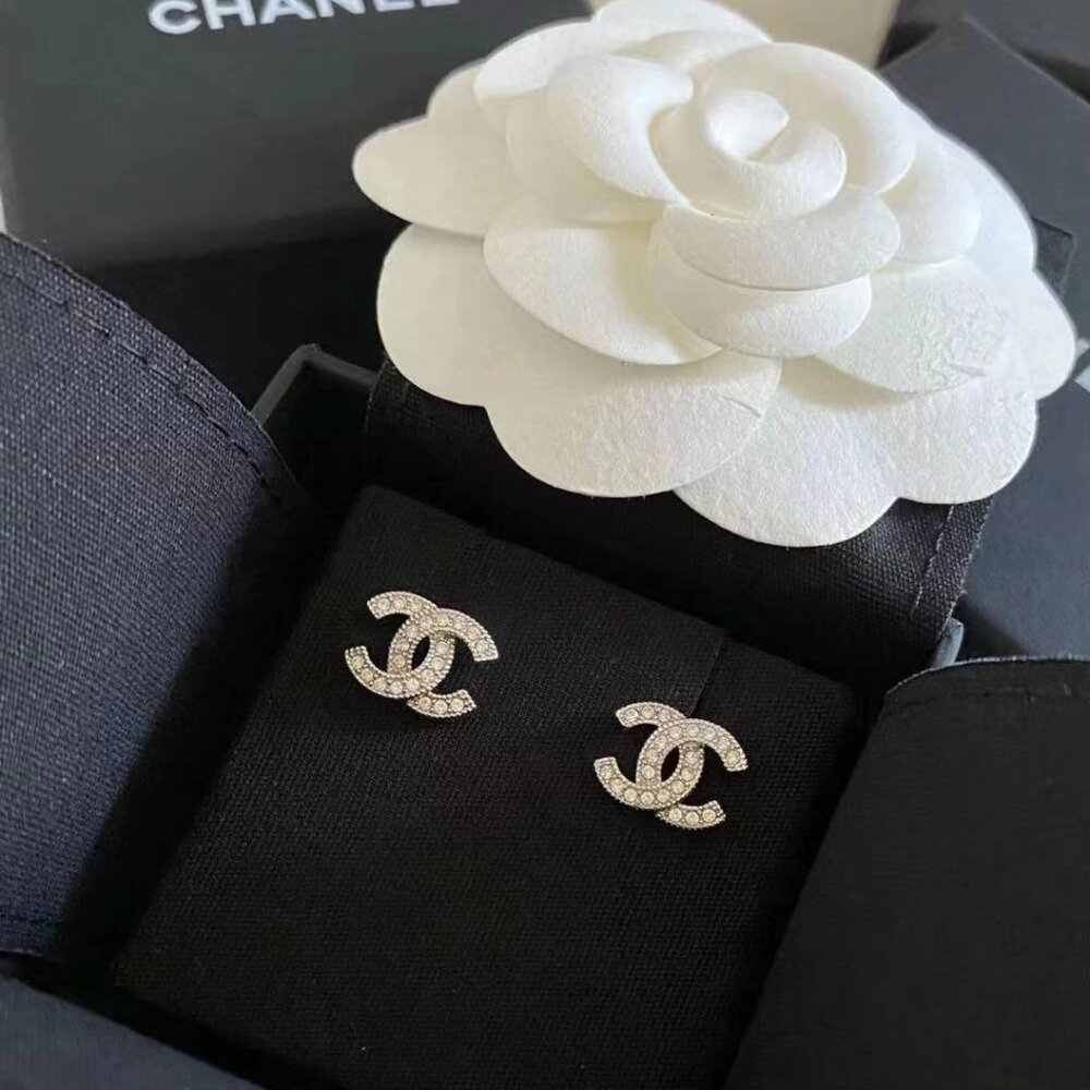 Chanel silver small stud earrings